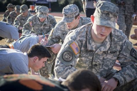 Us Army Rotc Cadets Take Apft At Clemson University Article The United States Army