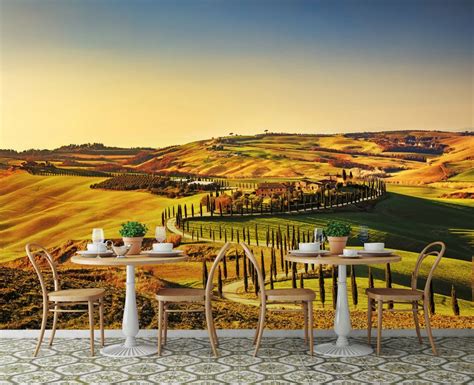 Frankrikes natur präglas av atlantkusten i väster, de snöklädda pyrenéerna i söder, alperna och jurabergen i öster och medelhavet i sydöst. Toscana Frankrike - Nature - Unikdekor.se
