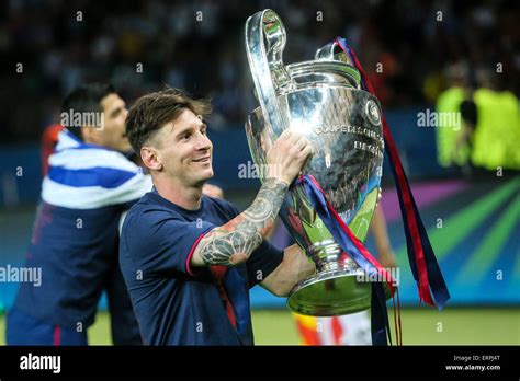 Champions League Trophy 2015 Hi Res Stock Photography And Images Alamy