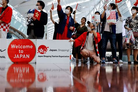 Tourism And Foreign Labour A Ray Of Hope For Japans Economy