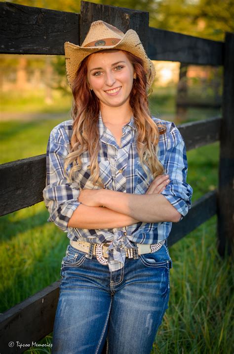 Bonney Lake Photographer Country Girl Poses Cute Cowgirl Outfits Senior Girl Poses