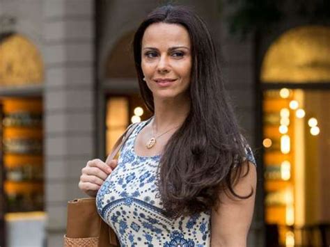 We did not find results for: Viviane Araújo define sua personagem na novela 'Rock Story ...