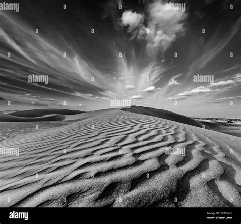 Dunes of Thar Desert, Rajasthan, India Stock Photo - Alamy