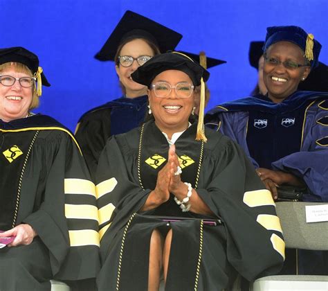 Oprah Winfrey Tells Grads To Seek Fulfillment In Service The Seattle Times
