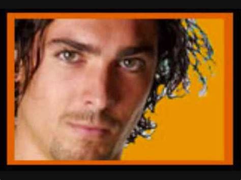 On the compilation album grandes éxitos (2005). Hasta que me olvides - Miguel Nández - YouTube