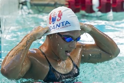 Ana marcela vence campeonato italiano absoluto de águas abertas. Ana Marcela é a estrela do Troféu Brasil de Maratonas ...