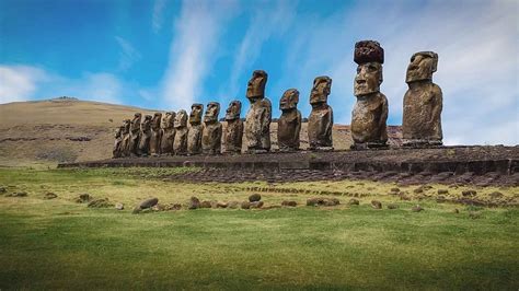 Rapa Nui La Leyenda De Los 900 Moai En Medio Del Océano Pacífico