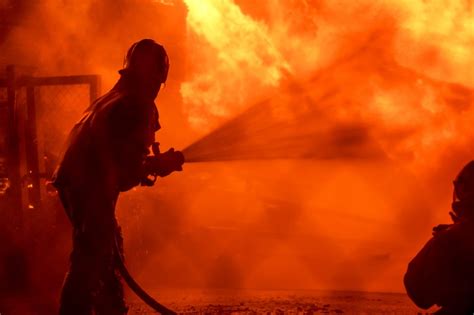 Kuna Kuwait Firefighters Quench Timber Fire