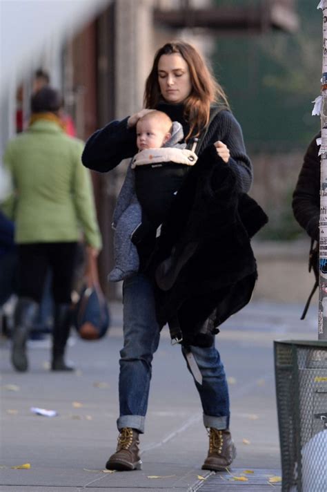 Keira Knightley With Her Daughter 15 Gotceleb