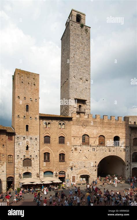 medieval towers from xiii century torre chigi torre rognosa and palazzo vecchio del podesta on