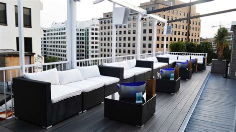 Decades Adds Rooftop Vibes to the Mix - Eater DC