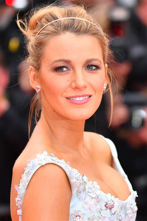 Последние твиты от blake lively (@blakelively). Blake Lively's Pregnant Curly Hair Look Is A Must-See ...