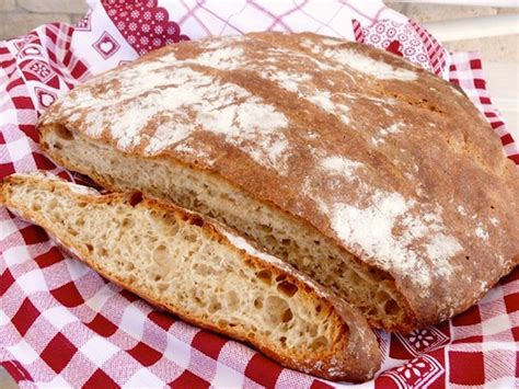Potrete preparare in casa il pane alle noci con la pasta madre e la. La ricetta del pane come insegna Bonci: vantaggi e ...