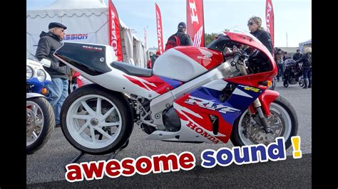 Honda's rvf750 race bikes needed homologating in order for. Honda RVF RC45 engine start // Awesome sound / Castellet ...