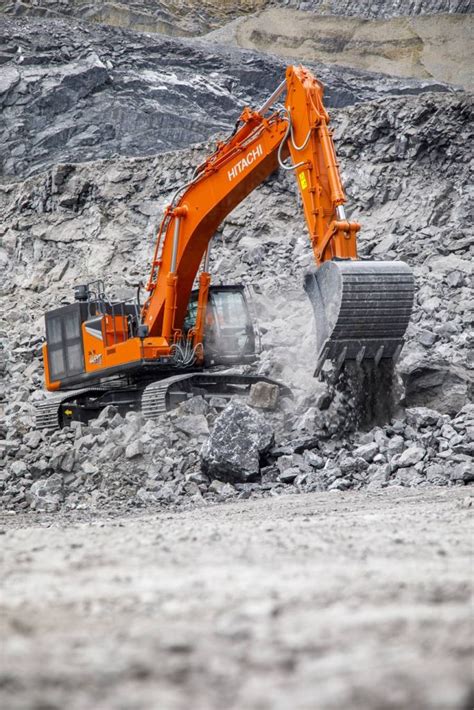 Next Generation Of Hitachi Zaxis 7 Excavators Puts Owners And Operators
