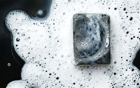 Bar soaps are packed with hydrating, gentle ingredients. 10 Best Men's Bar Soaps For Dry Skin 2020 ⋆ Trouserdog