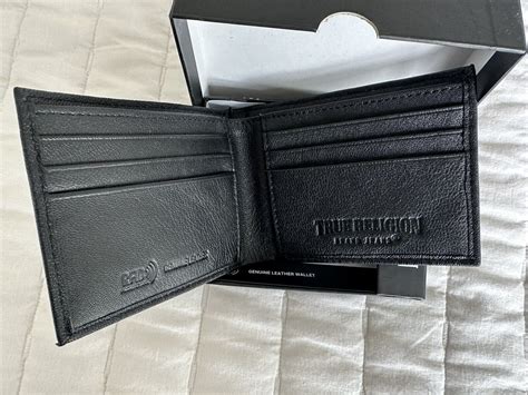 True Religion Men S Black Genuine Leather Rfid Bi Fold Wallet Gray Red