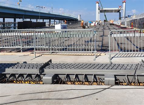 Products, services reports new bridge hisingsbron (gothenburg): New bridge Hisingsbron (Gothenburg): Noise-reduced ...