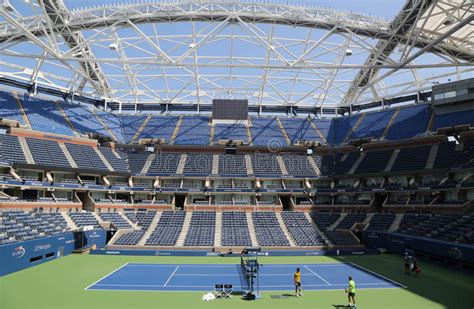 Aecom hunt's work at the united states tennis association's billie jean king national tennis center encompasses arthur ashe stadium's retractable roof, grandstand stadium, the south campus redevelopment, and louis armstrong stadium. Arthur Ashe Stadio Durante Il 2019 Ci Apre Al Billie Jean ...