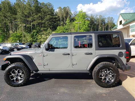 Jeep is known for offering exciting paint colors for their vehicles. STING GRAY Wrangler JL Club | Page 255 | 2018+ Jeep ...