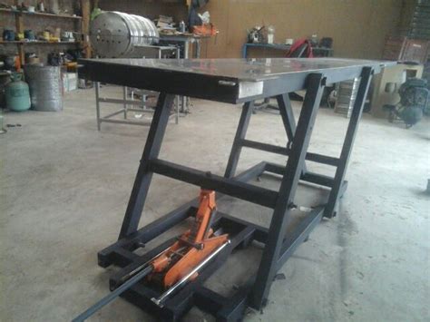 Worlds best motorcycle lift table plans for home and professional motorcycle mechanics and the plans are for a hydraulic motorcycle lift. Pin de stone en Tools | Taller de motos, Taller en casa ...