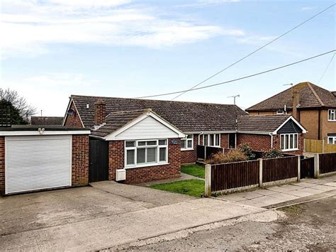 2 Bed Bungalow For Sale In Waverley Avenue Minster On Sea Sheerness