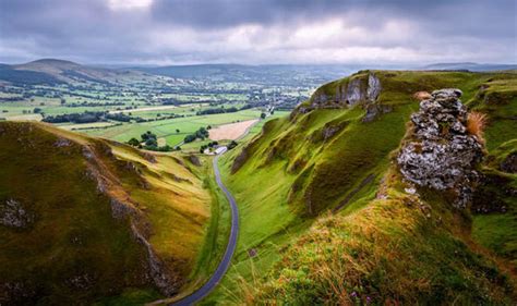 10 Best Places To Visit In The Peak District Peak District Holiday