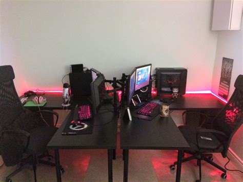 Drinking, gaming, and dating are already fun and exciting on their own, let's see what happens if you do all three at the same time! Gamer Couple Goal 2021: Cute & Cozy Couple's Side By Side ...