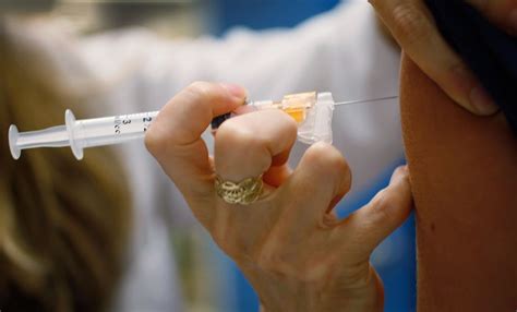 Hpv Vaccine Drastically Reduces Risk Of Cervical Cancer Uk Study