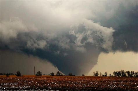Deadly Tornado Devastates Illinois Town With Winds Up To 200 Mph