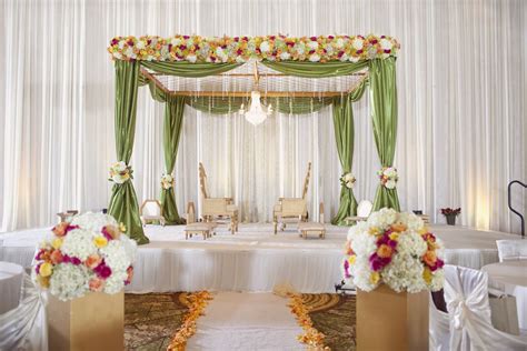 Indian Wedding Mandap Decoration With Flowers Ideas