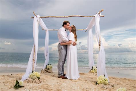 bahamas wedding orange hill beach nassau chic bahamas weddings