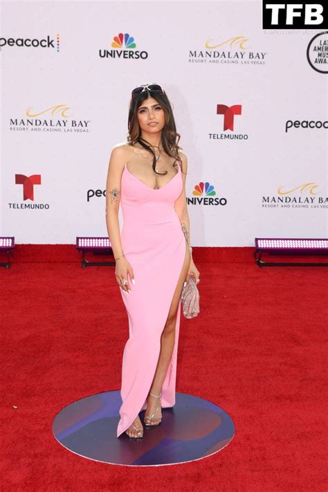 Mia Khalifa Flaunts Her Sexy Boobs The 2022 Latin American Music Awards 9 Photos Pinayflixx