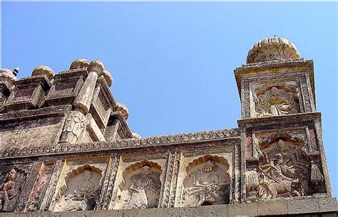 Bhuleshwar Hindu Temple With Islamic Architecture
