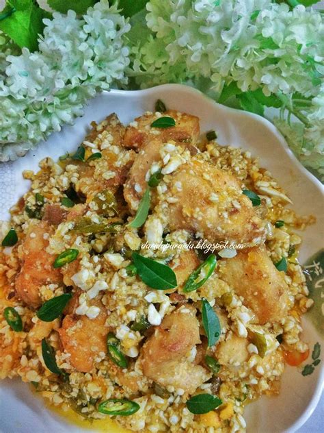 #creamybutterchicken#creamybutterchickenwithsaltedegg#butterchickensaltedegg#resepibutterchickenbutter chicken yang biasa saya tak berapa sangat,tapi kalau. Dari Dapur Aida: Ayam Masak Butter Telur Masin @ Salted ...