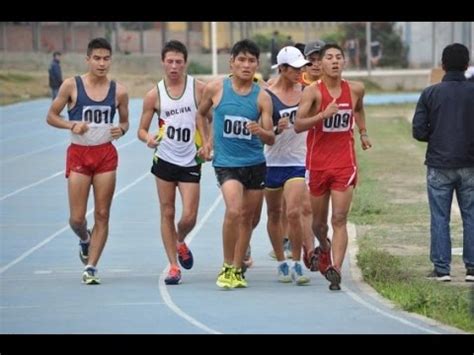 La marcha atlética es un deporte que consiste en un movimiento intermedio que se logra entre andar y correr.es una progresión de pasos que se ejecutan de forma que el atleta no pierda en ningún momento el contacto con el suelo, por lo que el deportista siempre debe de mantener un pie en contacto con el suelo. Central Deportiva: Entrevista a César Rodríguez (Marcha ...