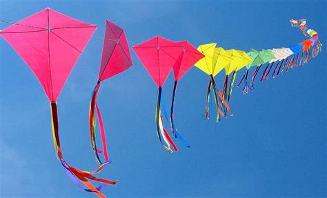 Most Beautiful Kites S Flying Kites Hd Wallpaper Pxfuel