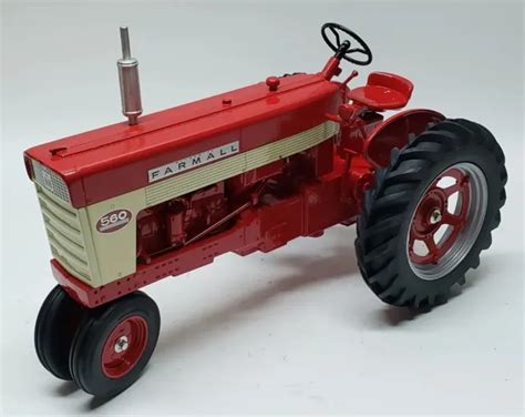 Ih Mccormick Farmall 560 Narrow Front Tractor By Scale Models Ertl 1