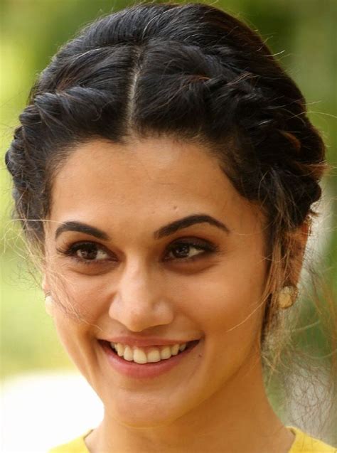 Indian Tv Model Taapsee Pannu Beautiful Smiling Face Closeup South Indian Actress Photos And