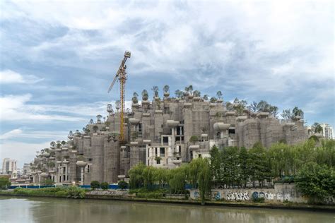 Actual hanging gardens of babylon today. Missing Hanging Gardens of Babylon re-emerges in Shanghai ...
