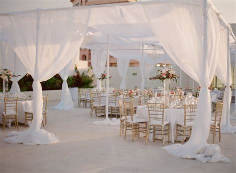 8 Wedding Tent Styles From 41 Real Celebrations Photos Partyslate