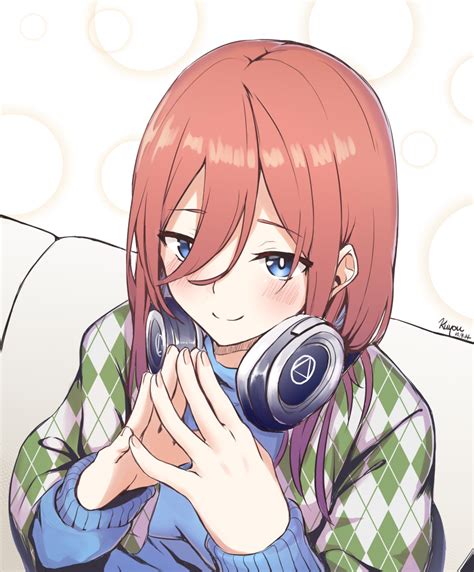 Ky Ky Nakano Miku Go Toubun No Hanayome Fingers Together Absurdres Commentary