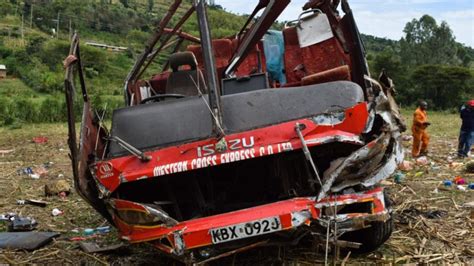 bus crash in kenya kills dozens after bus roof torn off perthnow