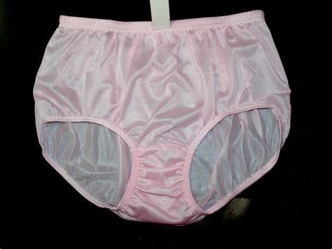 Nwt Vintage Style Briefs Nylon Panties Women S Hip 40 42 Pink Soft Panty