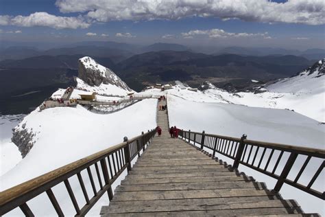 Jade dragon snow mountain, or yulong snow mountain, is located 15km in the north of lijiang old town. CHINA - A Jade Dragon Snow Mountain day trip from Lijiang ...