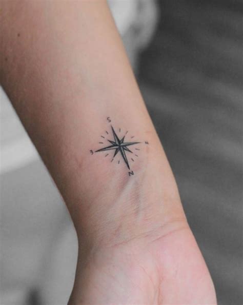 Tattoo Simple Minimalist Compass Sanidermproteam Blackveiltattoo