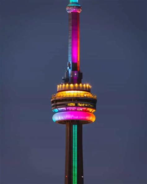 10 Fakten über Den Cn Tower In Toronto Kanadastisch