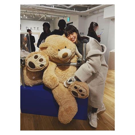 Junnaさんのインスタグラム写真 Junnainstagram「🧸🧸🧸 最近履いているもこもこ☁️スニーカー👟 Date