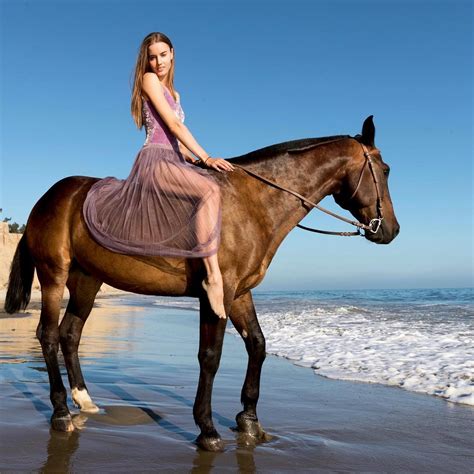 Horse Girl And The Beach Bareback Riding Horses Beautiful Horses