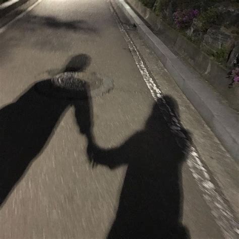 Holding Hands Aesthetic Blurry Couple Pictures Tumblr Galuh Karnia458